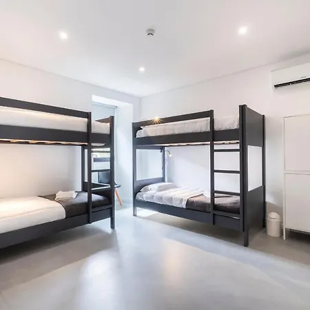 Magma Hostal *